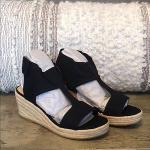 NWT Wedge Sandals - Navy